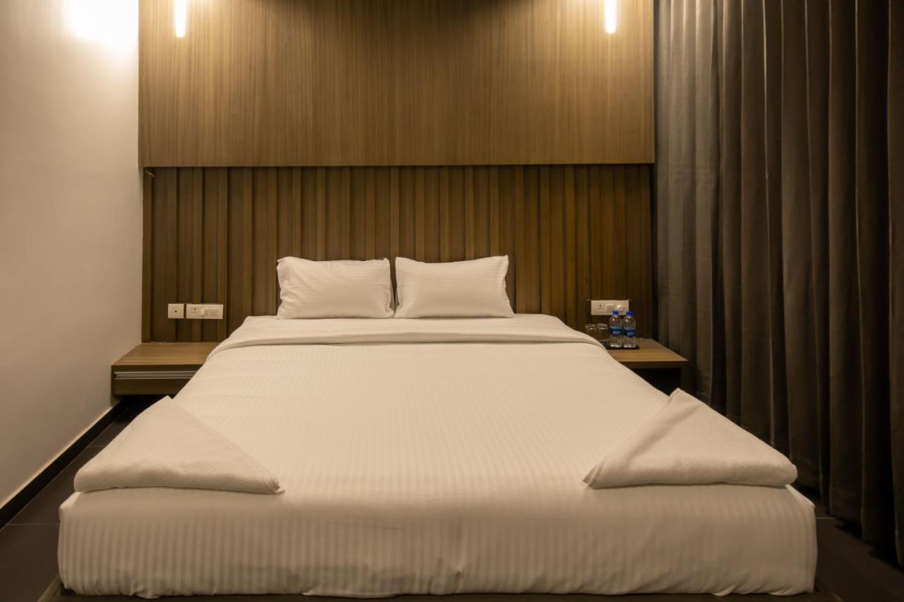 Rathna Residency - Near Us Consulate Hotel เชนไน ภายนอก รูปภาพ